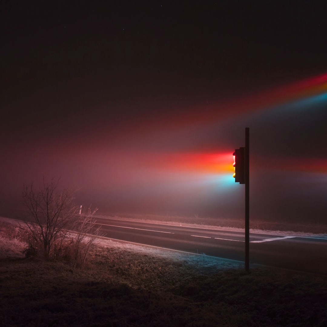 Everyday Magic - Lucas Zimmermann with lighting from traffic lights 